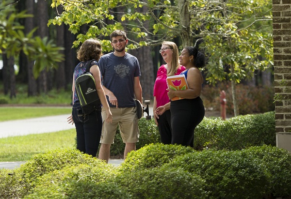 Interdisciplinary Studies Outdoor Students