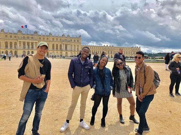 USCB Students in France